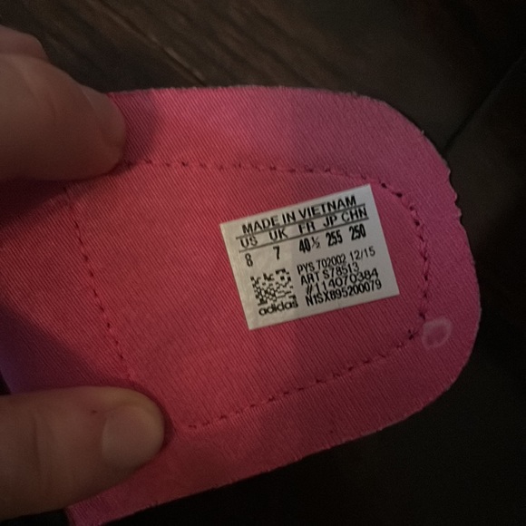 Adidas slides black with silver logo - Picture 7 of 7